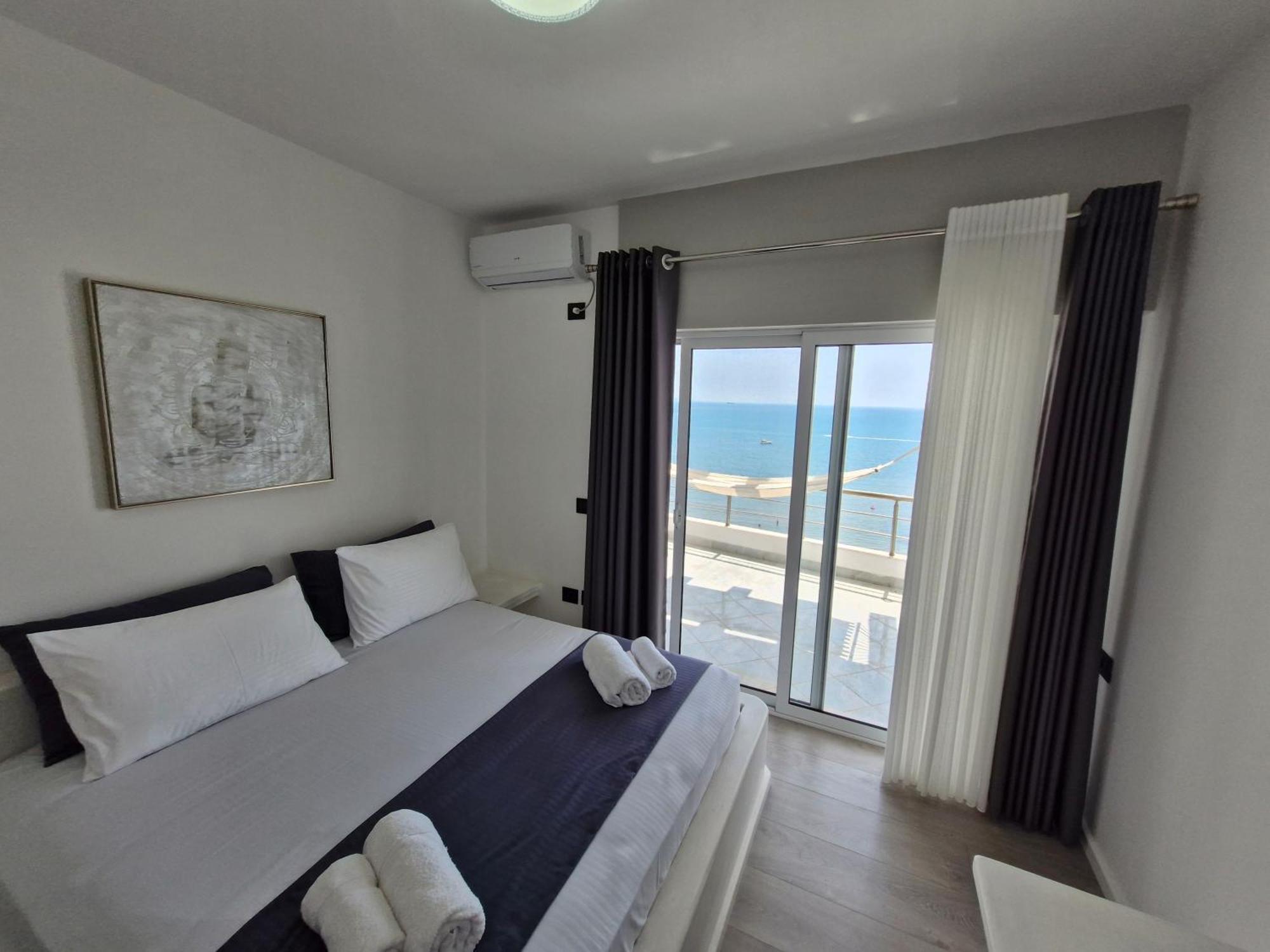 Luxury Penthouse Villa Durrës Exterior foto